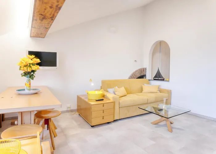 Daire Lemon & Salt Seafront With Amazing Terrace - Prime Location