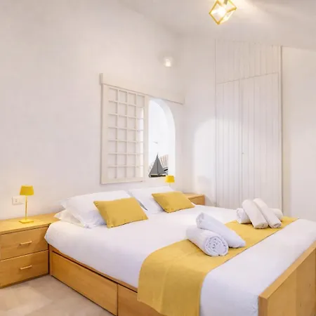 Apartman Lemon & Salt Seafront With Amazing Terrace - Prime Location *