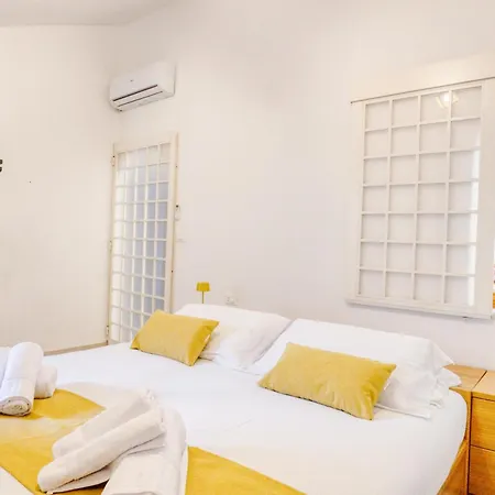 Lemon & Salt Seafront With Amazing Terrace - Prime Location Apartment